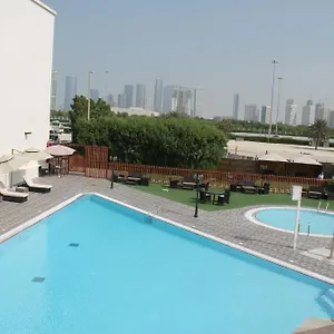 Villaggio 4*, Abu Dhabi Emirati Arabi Uniti